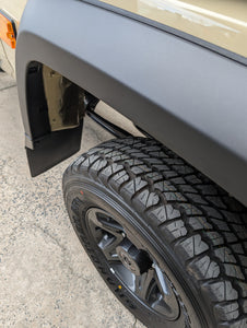 Extended front mudflap kit for Toyota 79/76 series